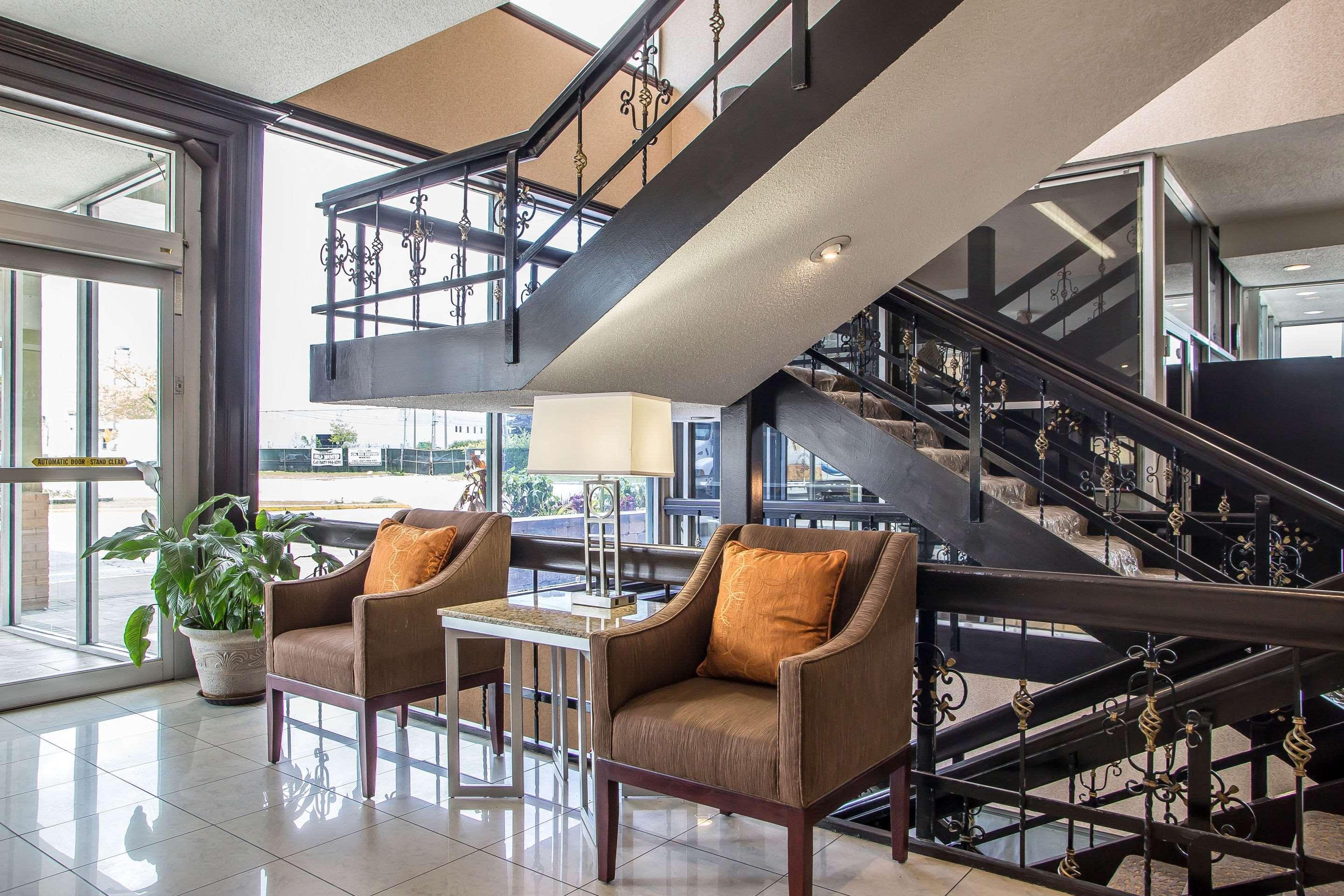 Quality Inn O'Hare Airport Шиллер-Парк Экстерьер фото