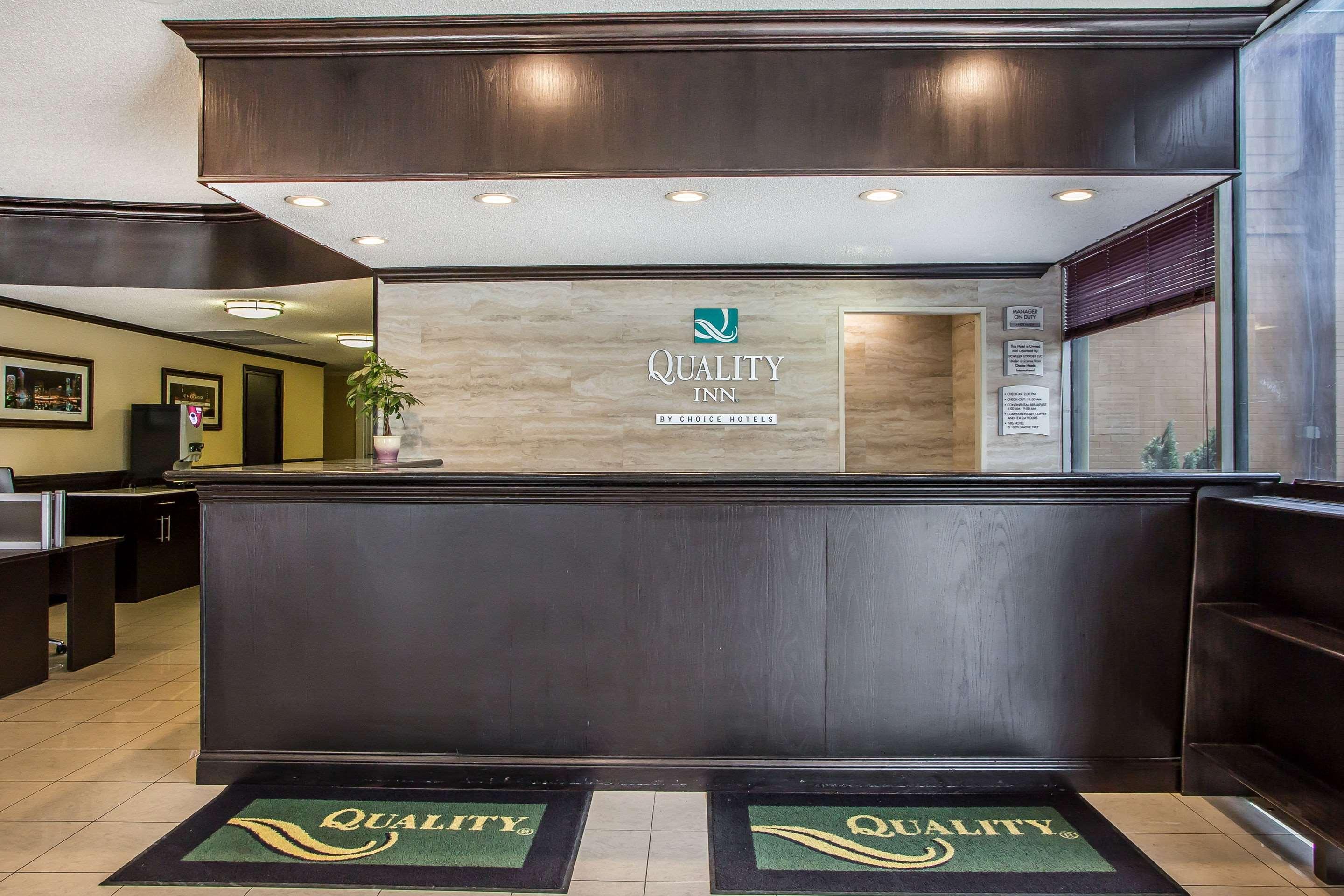 Quality Inn O'Hare Airport Шиллер-Парк Экстерьер фото