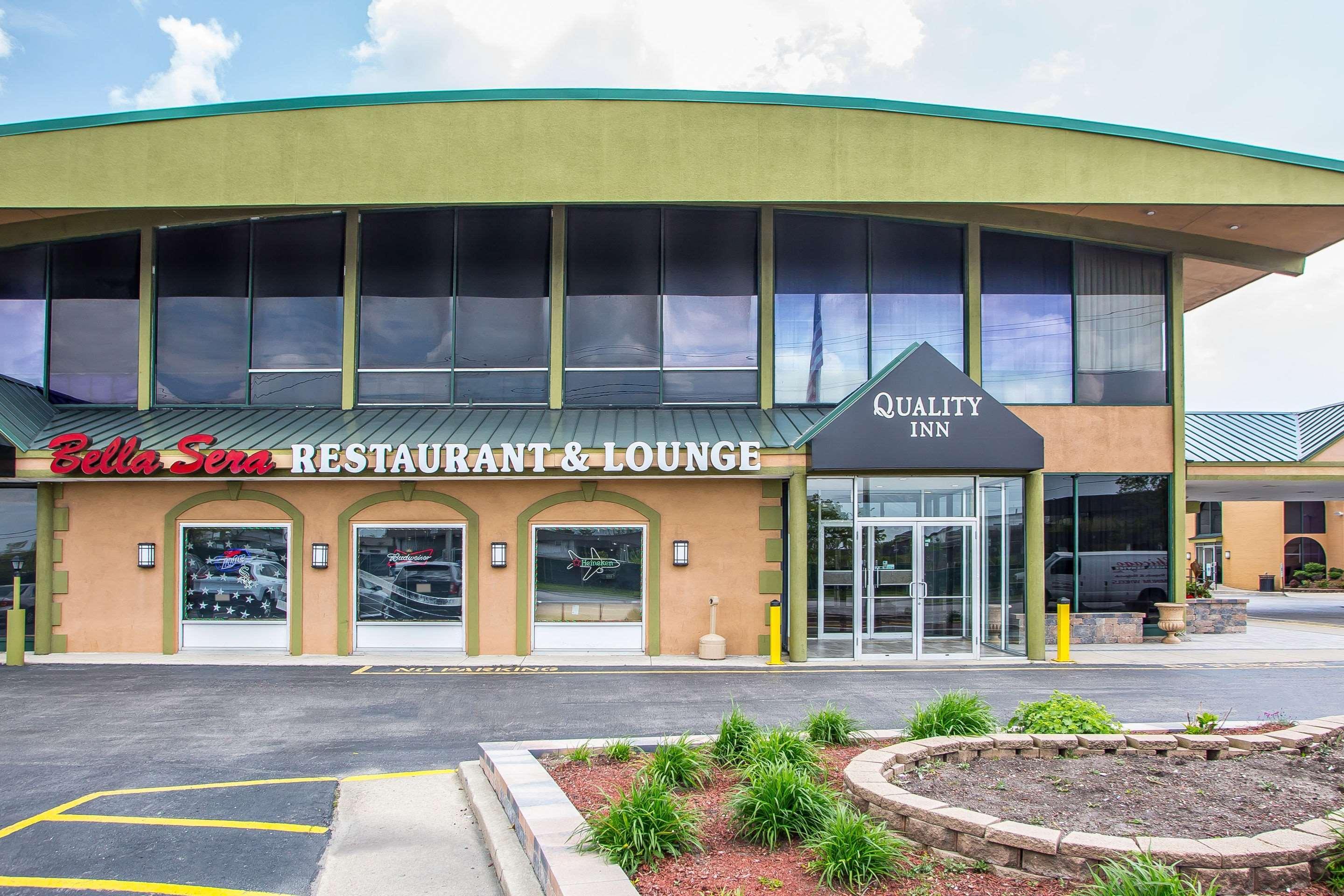Quality Inn O'Hare Airport Шиллер-Парк Экстерьер фото