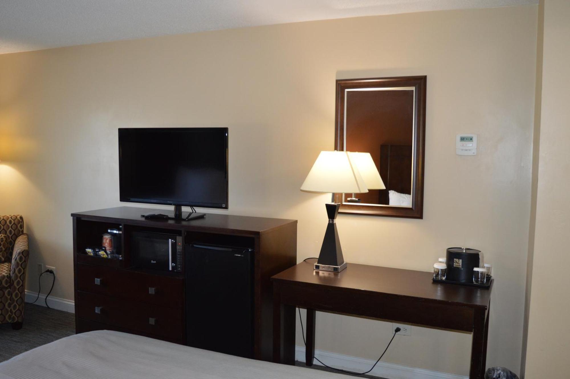 Quality Inn O'Hare Airport Шиллер-Парк Экстерьер фото